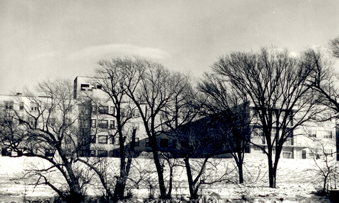Black and white image of Beaver Dam Community Hospital